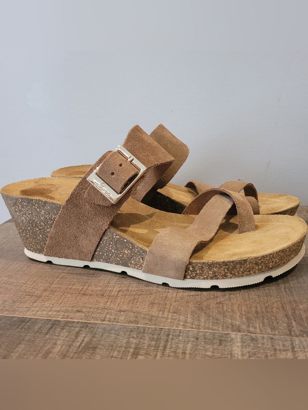 Yokono, Made in Spain Women's Suede Wedge Sandals, Size 9 (EU 40)